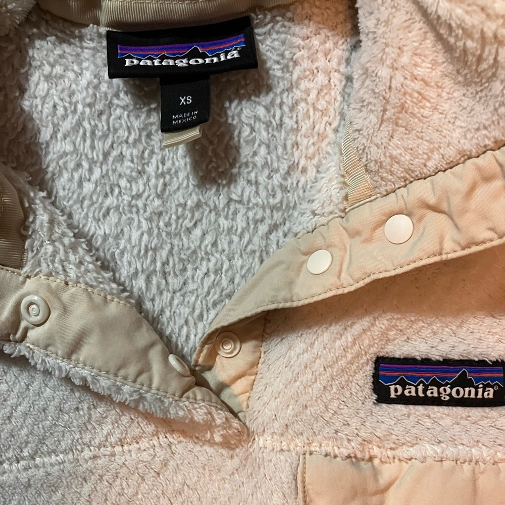 Patagonia Women’s Re-Tool Snap-T Fleece Pullover | Extra Small - Picture 3 of 3